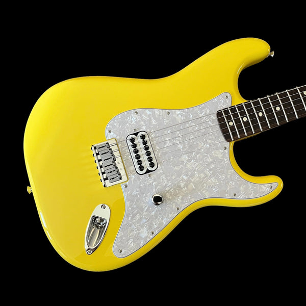 FENDER LIMITED EDITION TOM DELONGE STRATOCASTER | GRAFFITI YELLOW